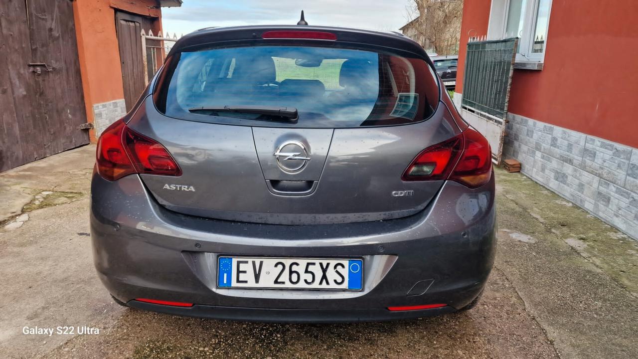 Opel Astra 1.7 CDTI 110CV 5 porte Cosmo full neop