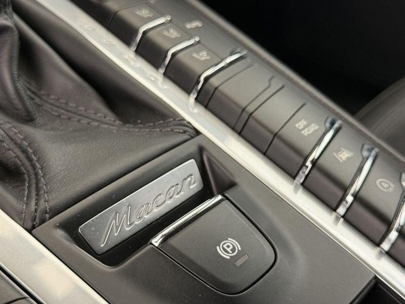 Porsche Macan 2.0 TETTO PANORAMICO - SOSP - IVA ESPOSTA