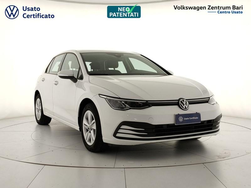 Volkswagen Golf 1.5 tgi life 130cv