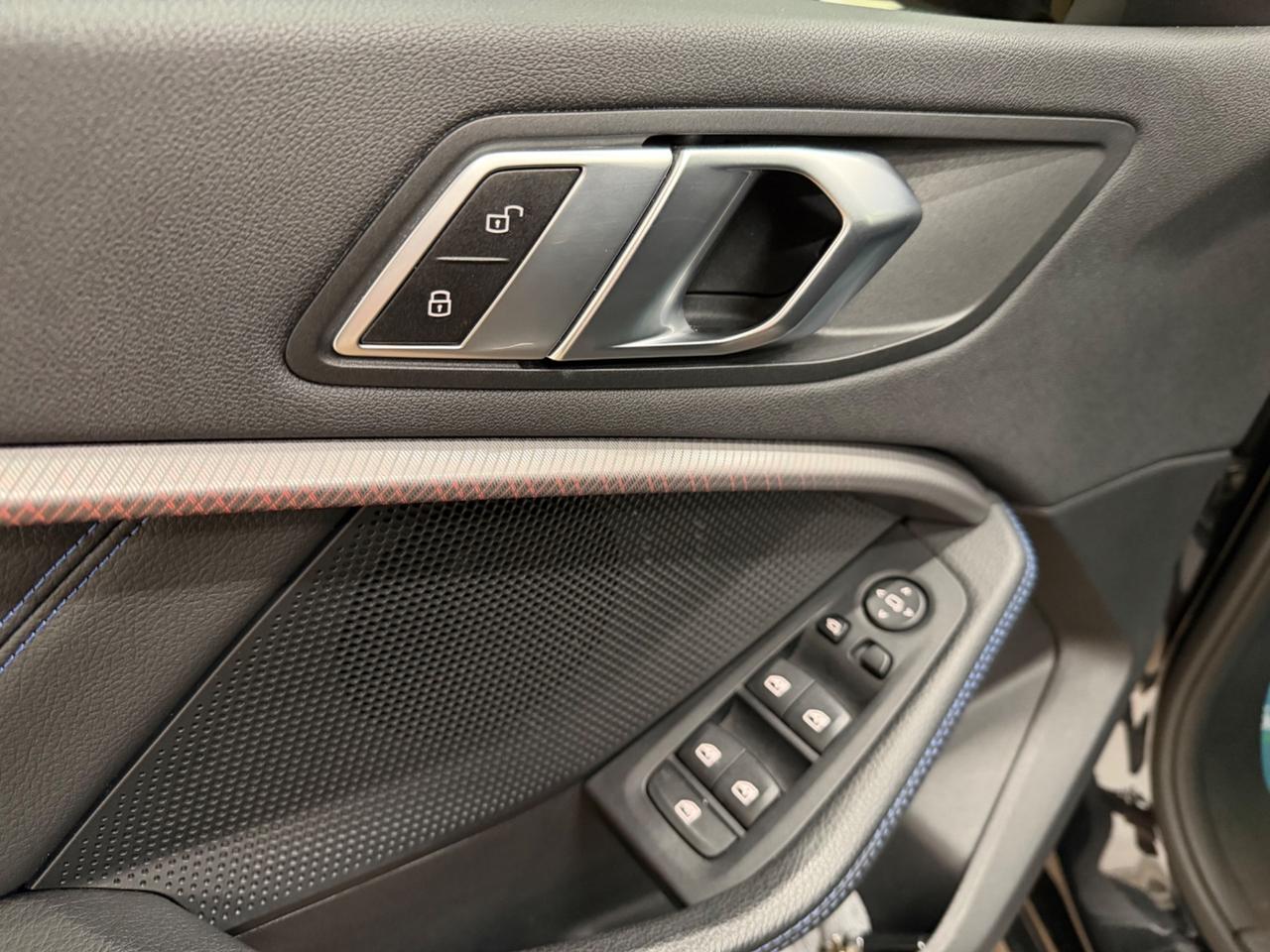 Bmw 118 118i 5p. Msport