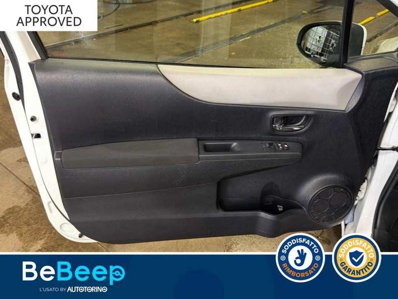 Toyota Yaris 3P 1.0 LOUNGE