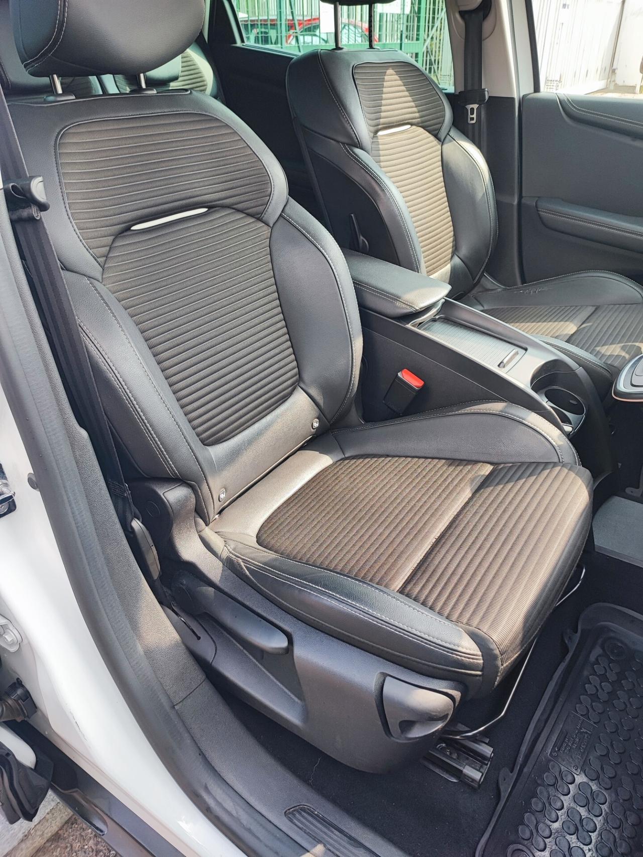 Renault Scenic Scénic TCe 160 CV EDC FAP Initiale Paris