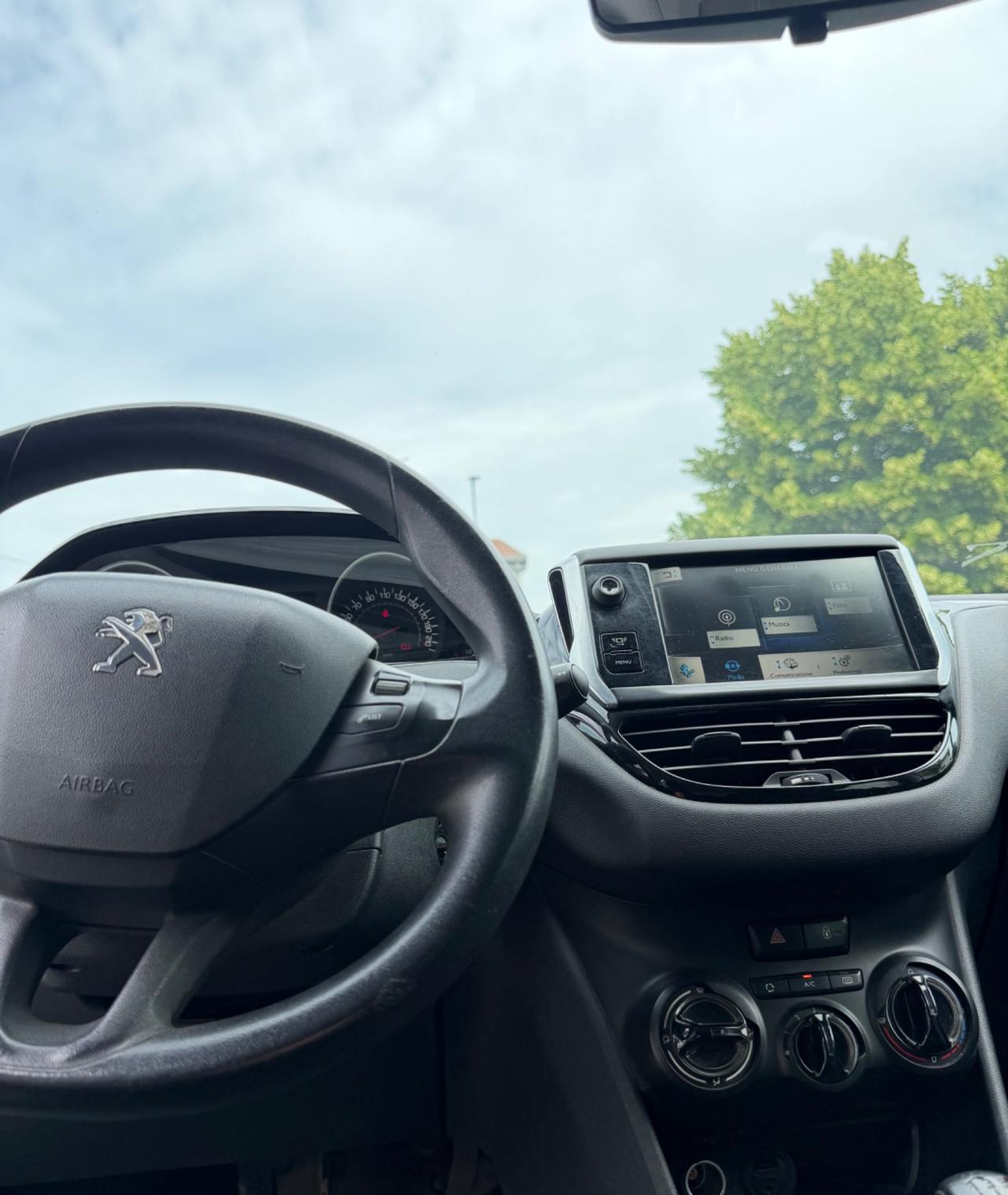 Peugeot 208 1.4 VTi 95 CV 5p. Allure Gpl