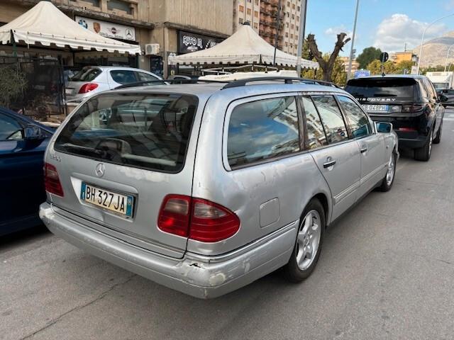 Mercedes E250 D Anche permuta o scambi0