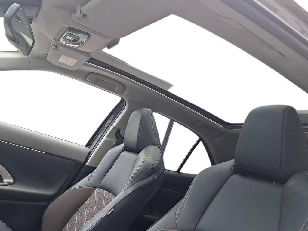 Toyota Yaris Cross 1.5 H Lounge FWD E-CVT