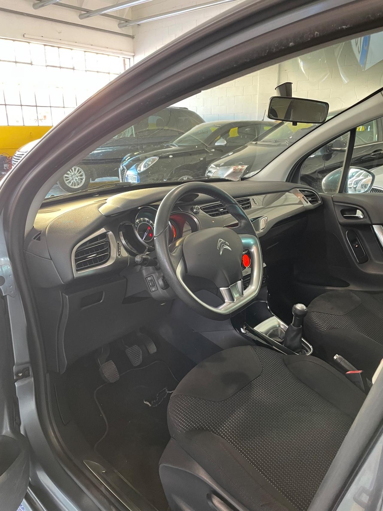 Citroen C3 1.4 95cv exlusive