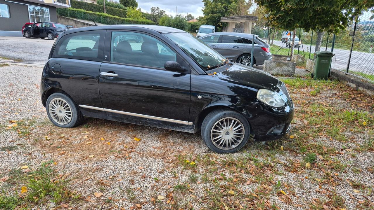 Lancia Ypsilon 1.3 Multijet