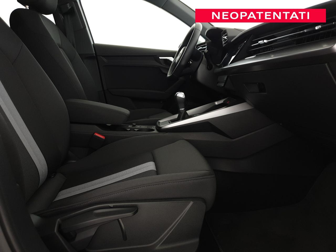 Sportback 30TDI 116CV Business Advanced
