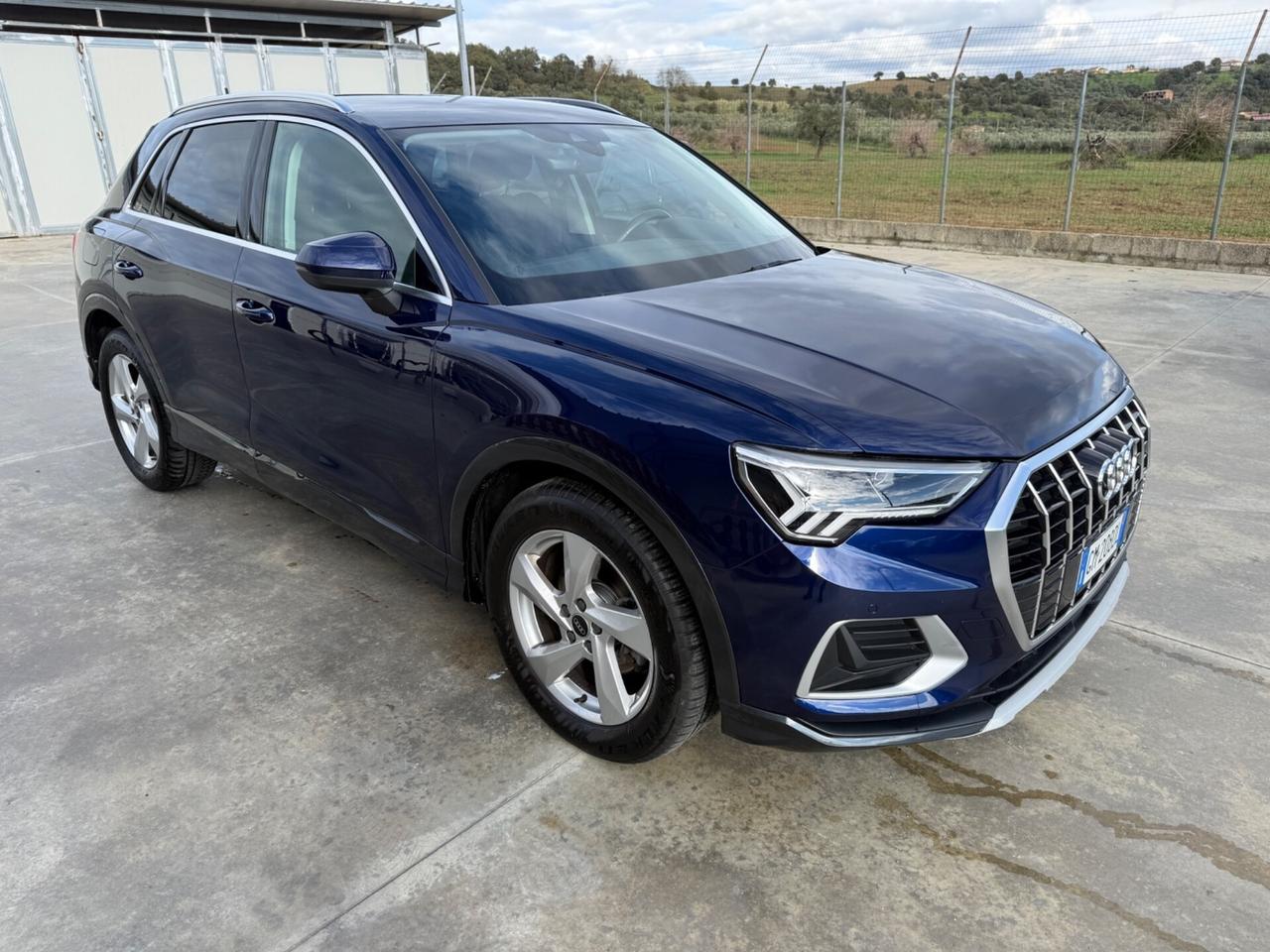 Audi Q3 35 TDI S tronic Business Advanced 12/2022
