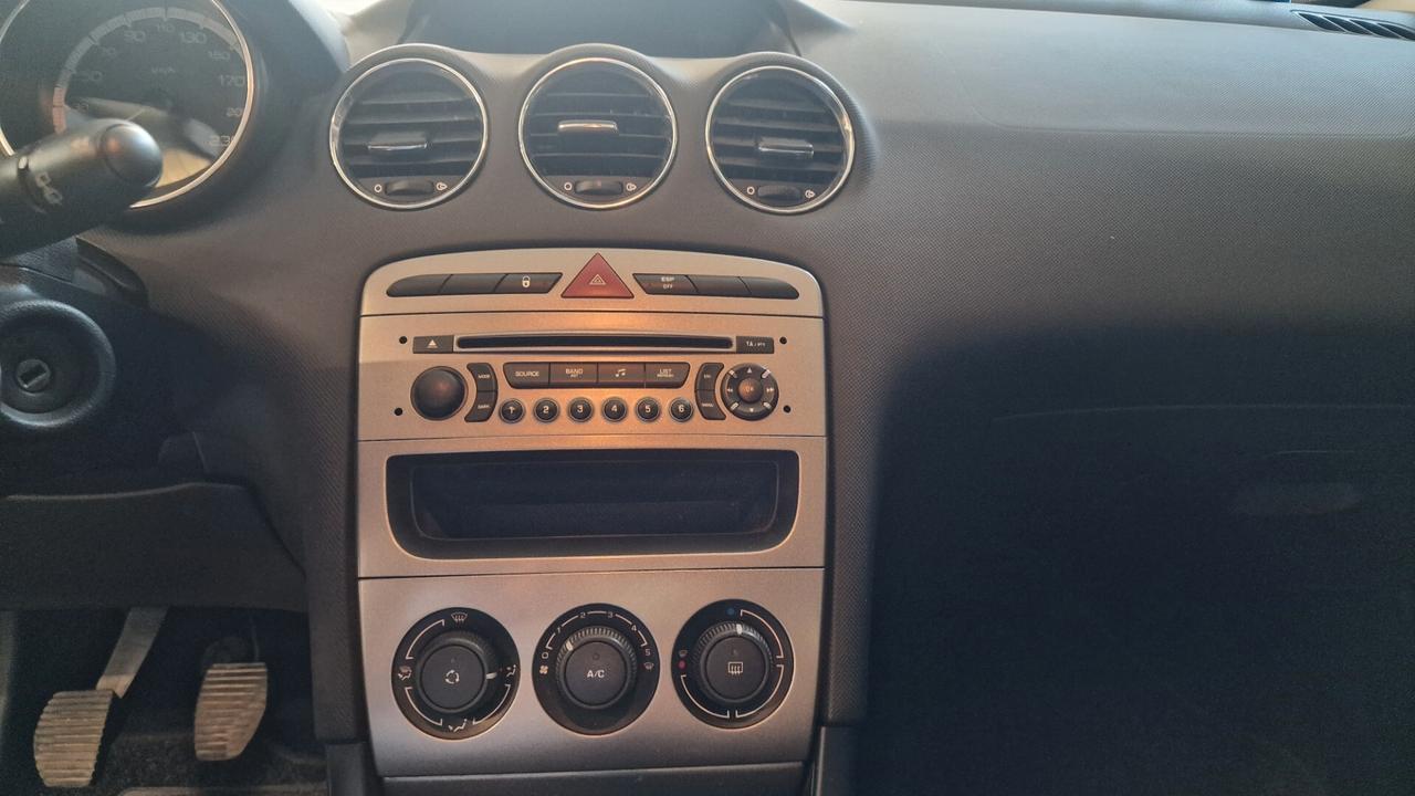 Peugeot 308 1.6 HDi 110CV SW Ciel Féline