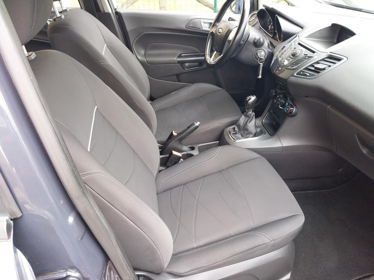 Ford Fiesta 1.5 TDCi 75CV 5 porte Business - ok neopatentati