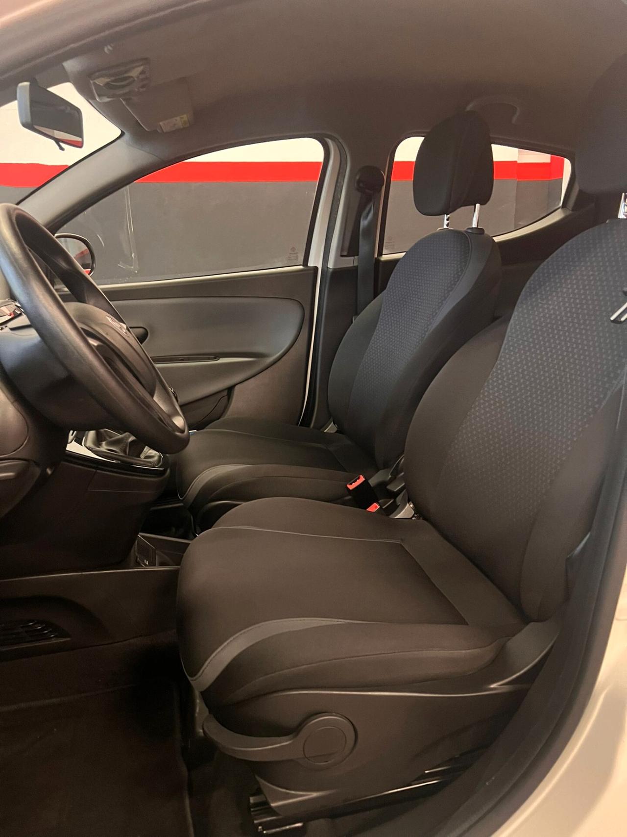 Lancia Ypsilon 1.3 MJT 16V 95 CV 5 porte S&S Platinum