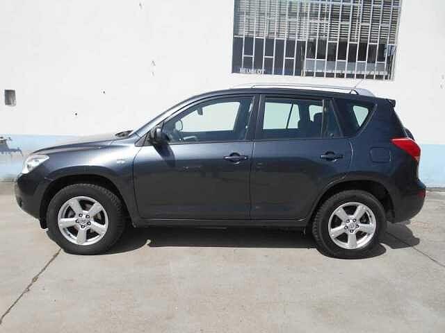 Toyota RAV4 2.2 D-4D 136 CV Sol
