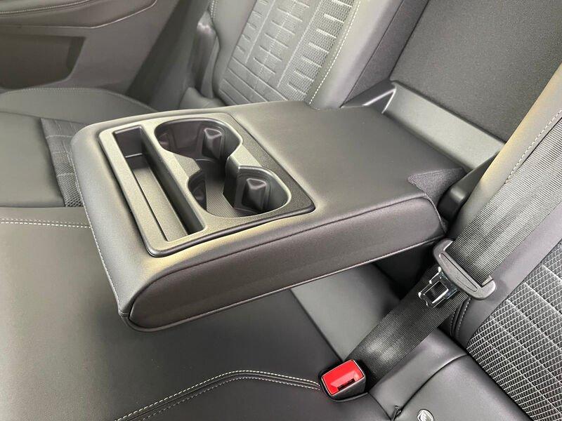 Peugeot 3008 1.2 hybrid GT 145cv e-dcs6- NUOVO