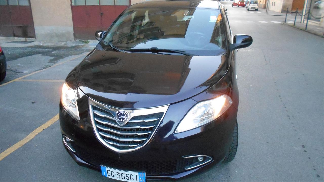 LANCIA Ypsilon Ypsilon 1.3 MJT 95 CV 5p. S&amp;S Gold