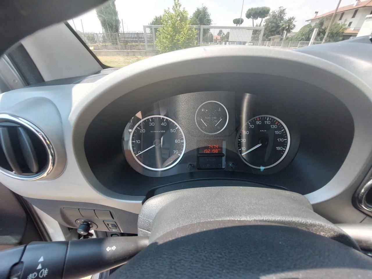Peugeot Partner Tepee 1.6 HDi 112CV Outdoor