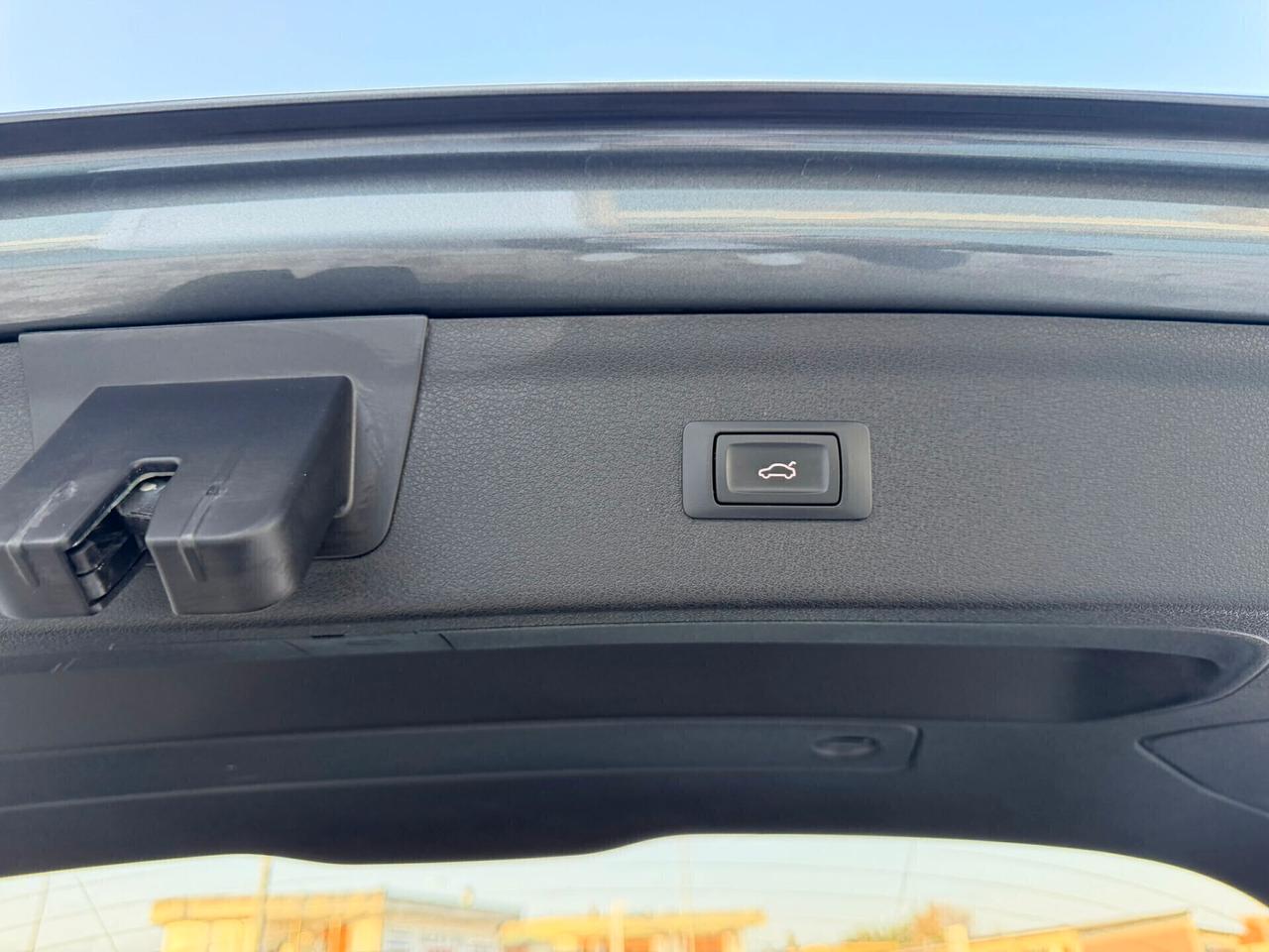 Audi Q3 2.0 TDI 184 CV quattro S tronic Business 2018