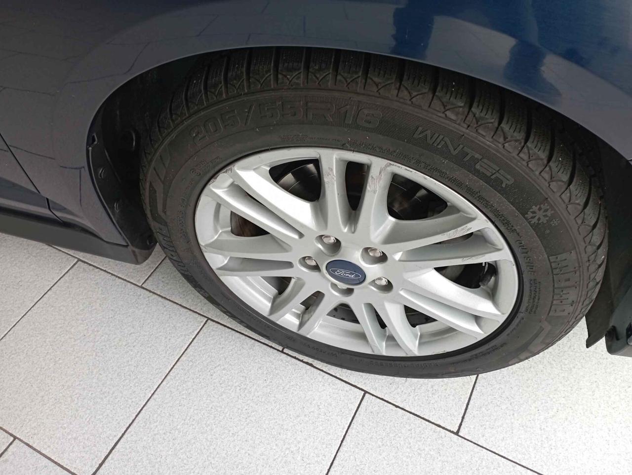 Ford C-Max 1.0 EcoBoost 100CV Titanium