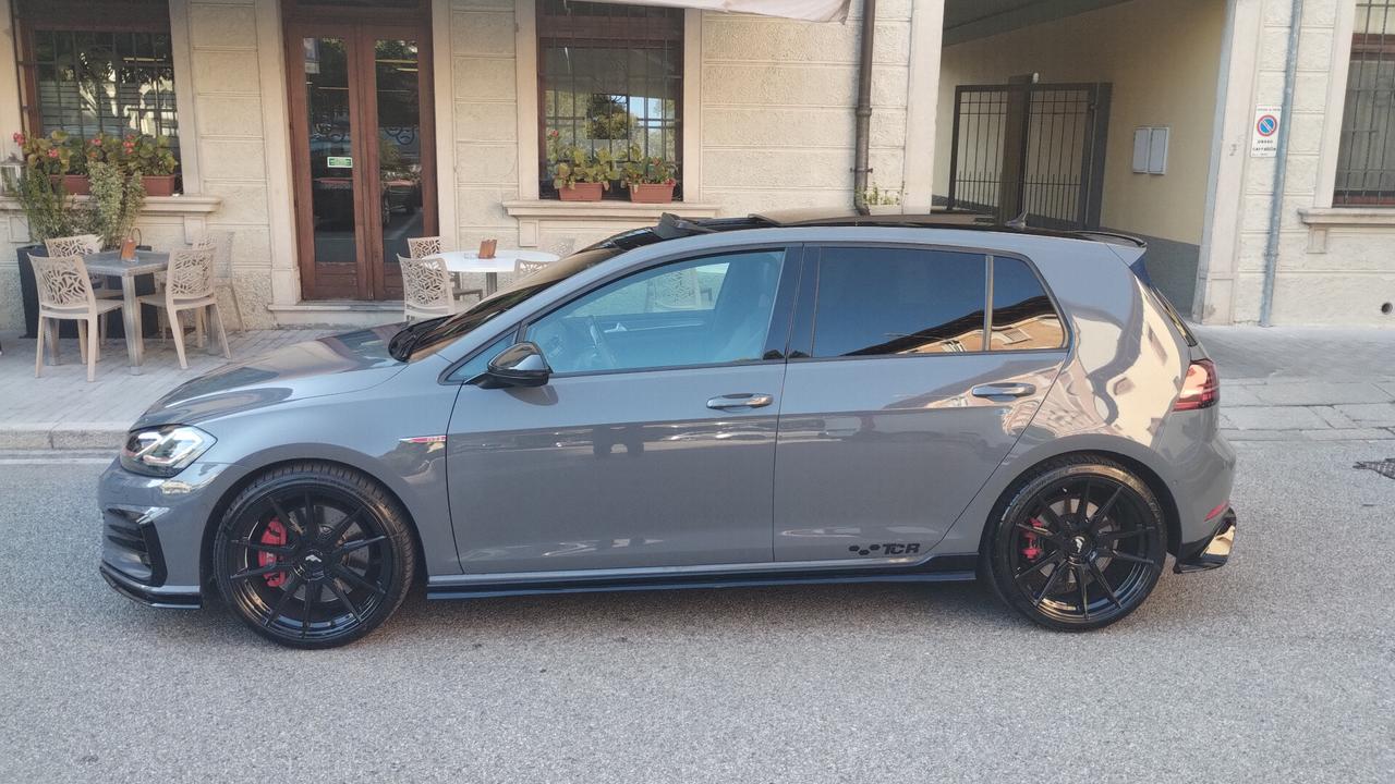 Volkswagen Golf GTI 2.0 TSI TCR DSG 5p. BlueMotion Technology