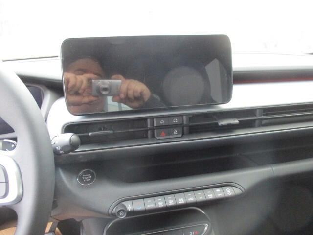 Jeep Avenger 1.2 Turbo 110 CV MHEV Summit