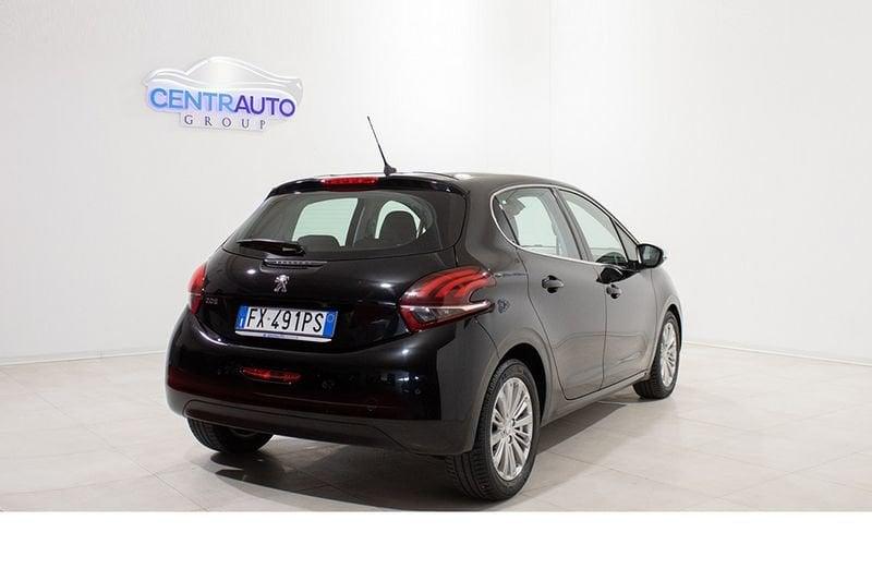 Peugeot 208 BlueHDi 100cv S&S Allure