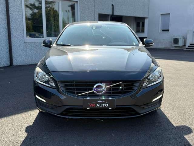 Volvo S60 AUTOM. 2.0 D3 Momentum geartronic / tagliando con pastiglie freni nuovo / garanzia 12 mesi nazionale