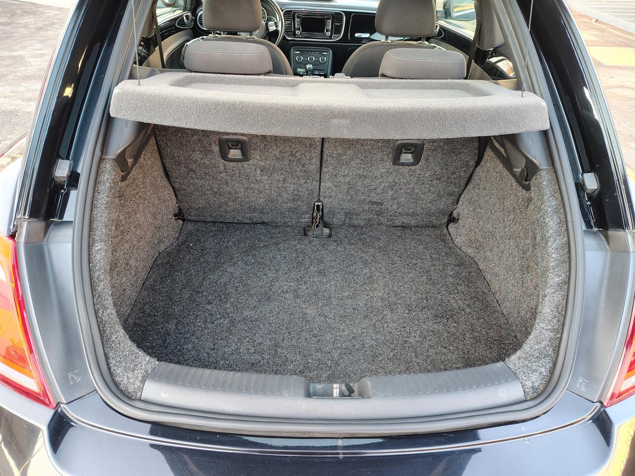 Volkswagen Maggiolino 1.6 TDI Design