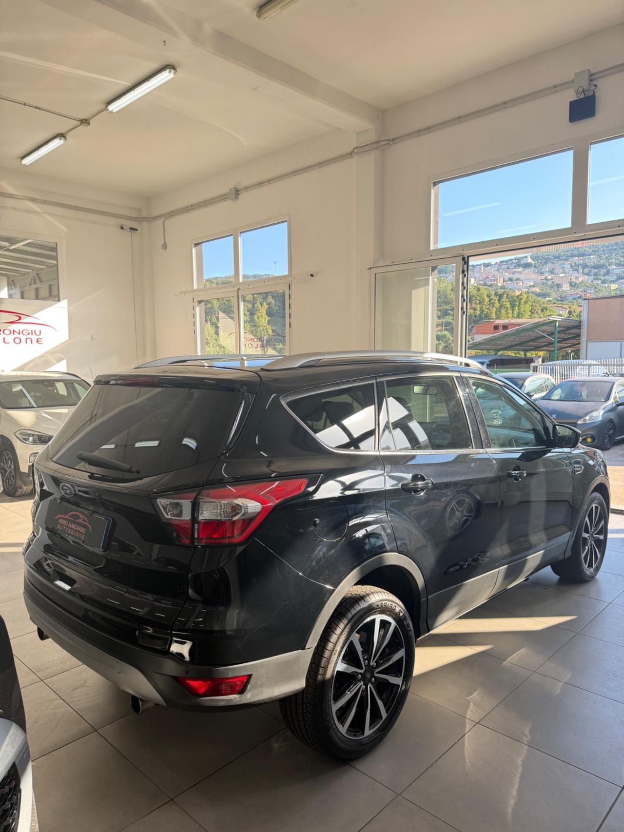 Ford Kuga 1.5 120 CV 2WD ST LINE finanziabile