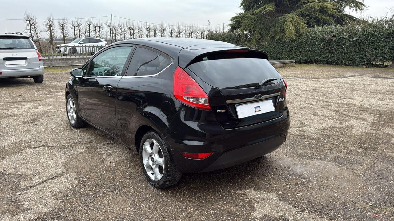 Ford Fiesta 1.4 TDCi 70CV 3 porte Titanium