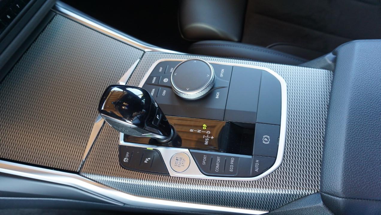 BMW 320 d mhev 48V xdrive Msport auto