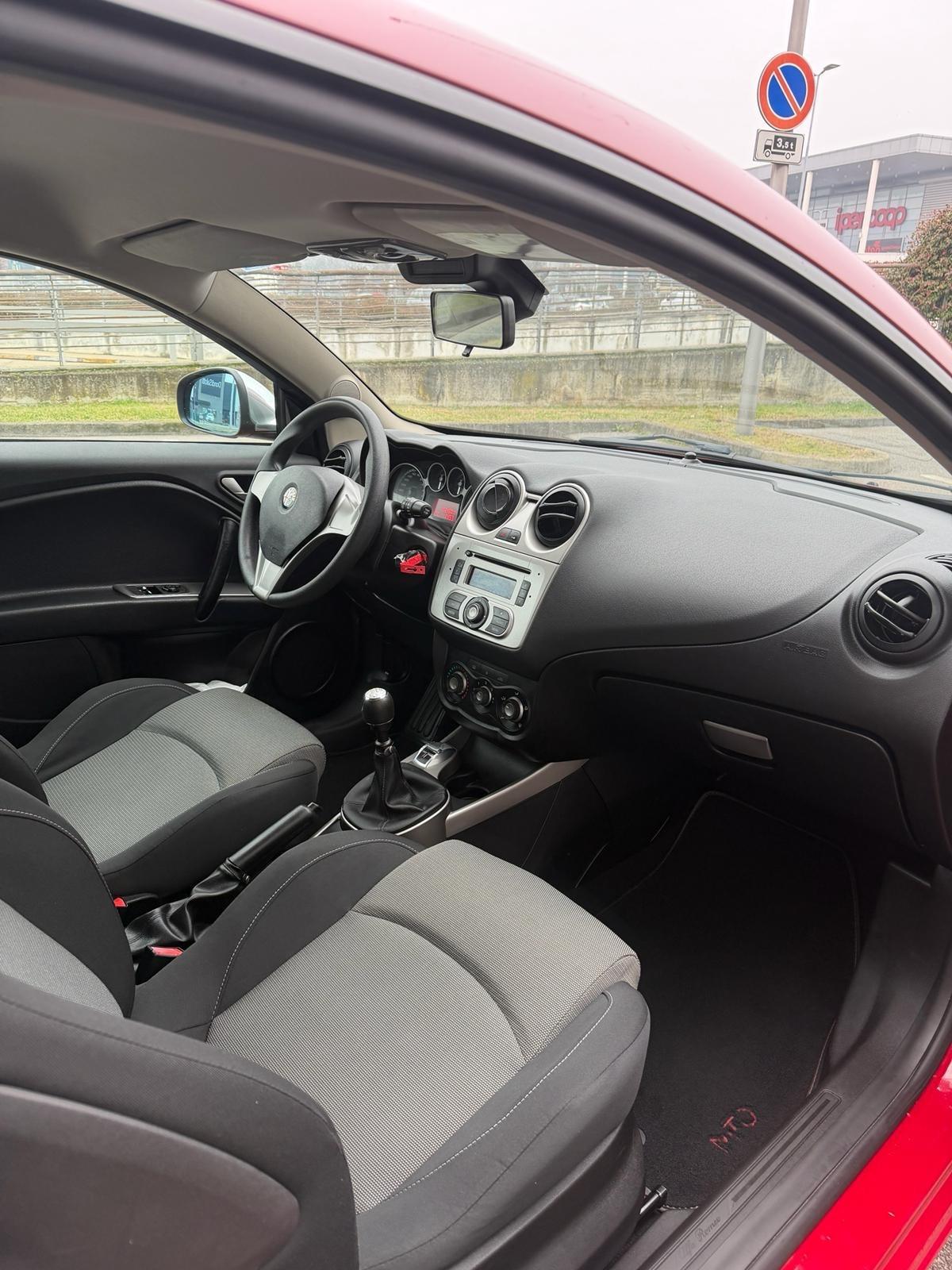 Alfa Romeo MiTo 1.4 78 CV Distinctive Sport Pack