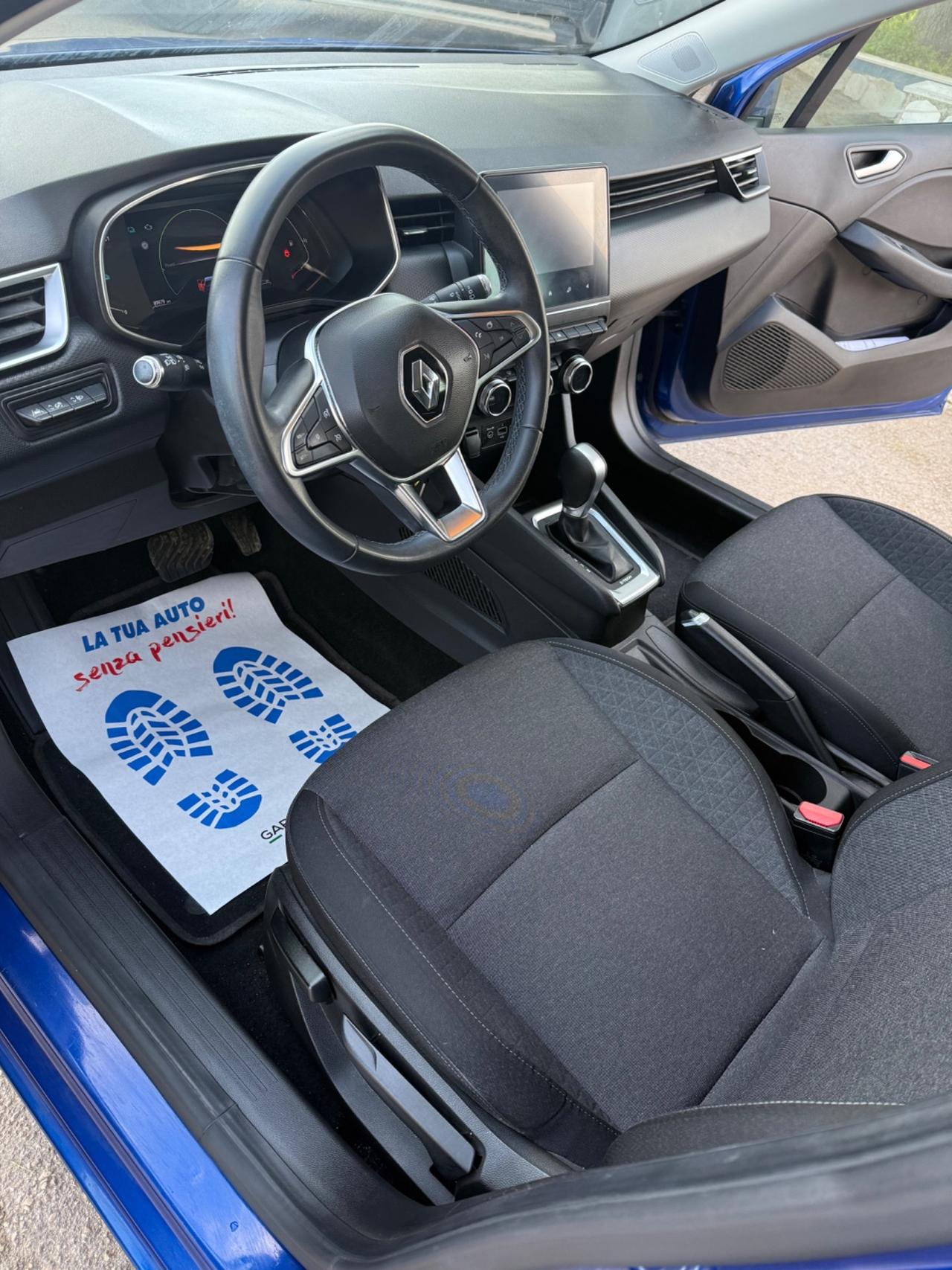 Renault Clio Full Hybrid E-Tech 140 CV 5 porte Initiale Paris