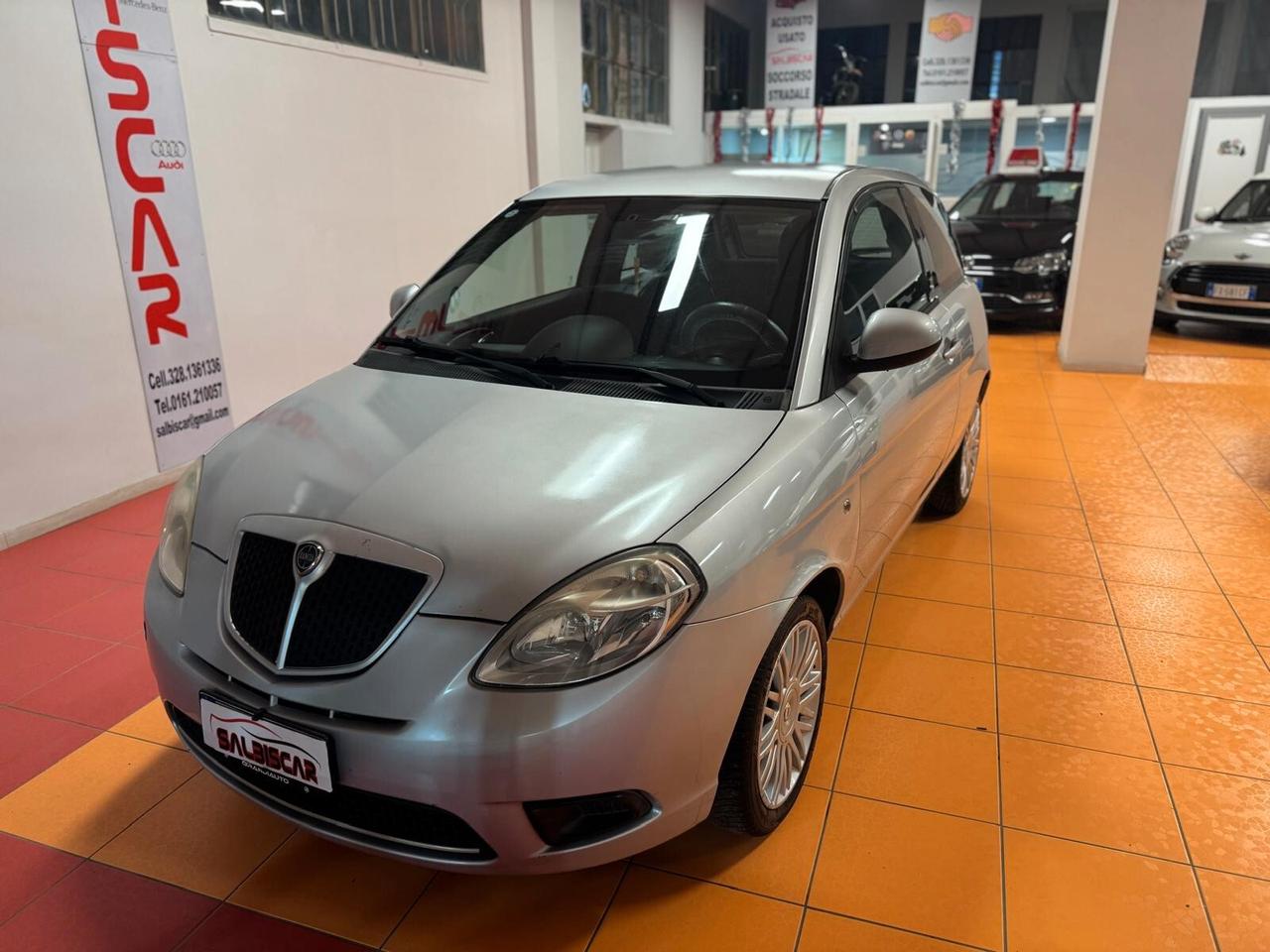 Lancia Ypsilon 1.2 Argento