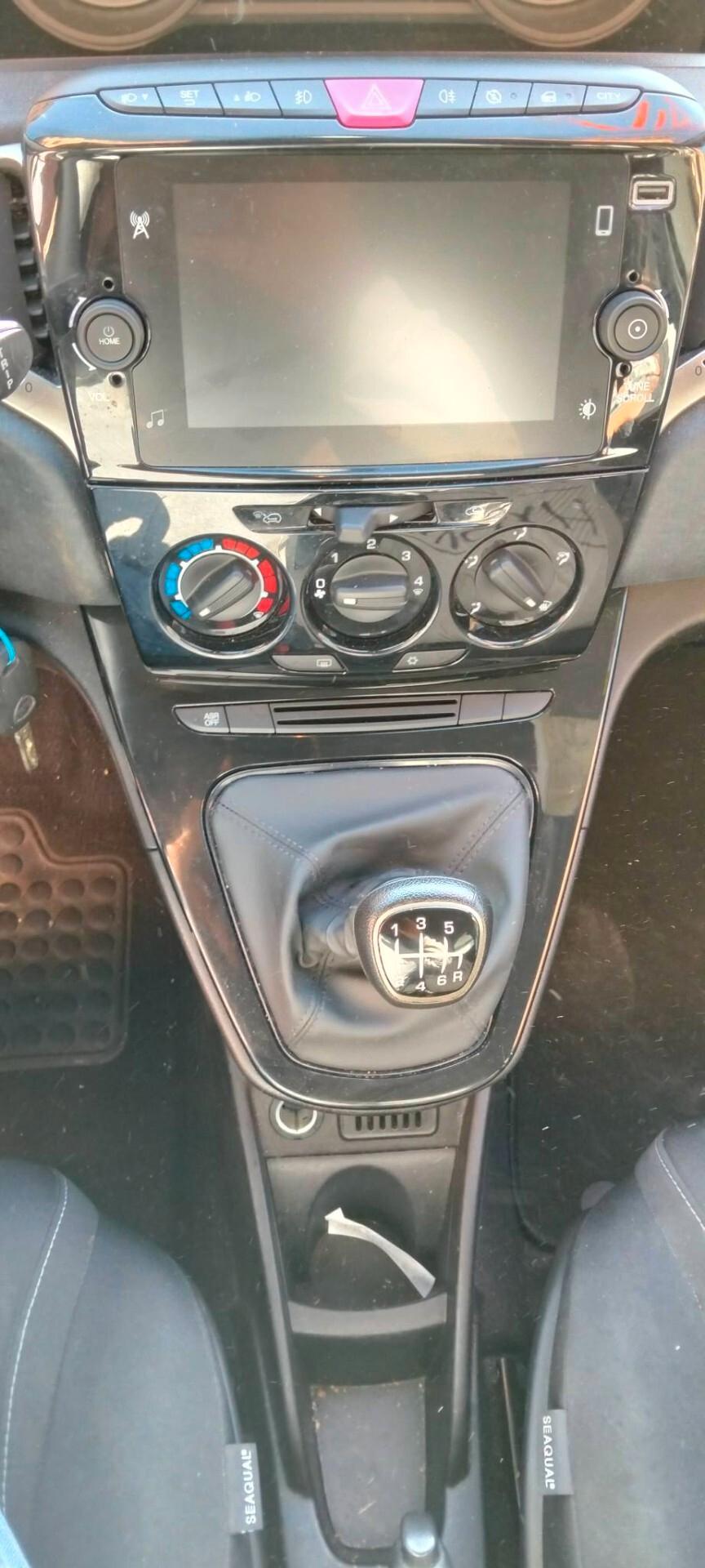 Lancia Ypsilon 1.0 FireFly 5 porte S&S Hybrid Ecochic Silver