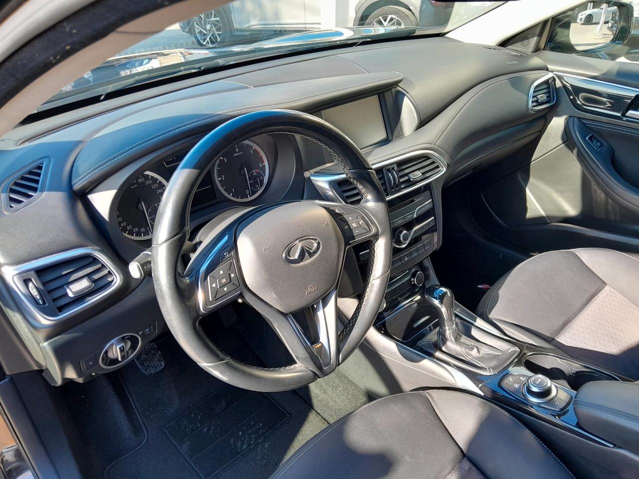 Infiniti Q30 1.5 diesel Business