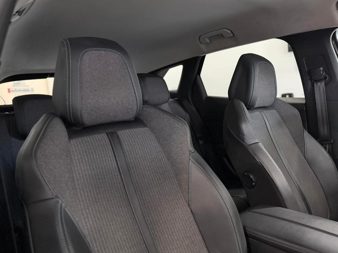 Peugeot 3008 BlueHDi 130 S&S EAT8 Allure
