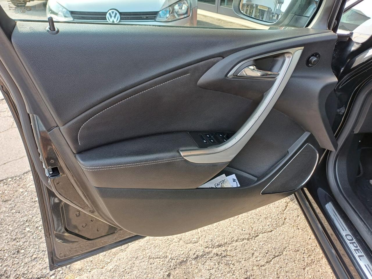 Opel Astra 1.7 CDTI 110 cv 5 porte Cosmo