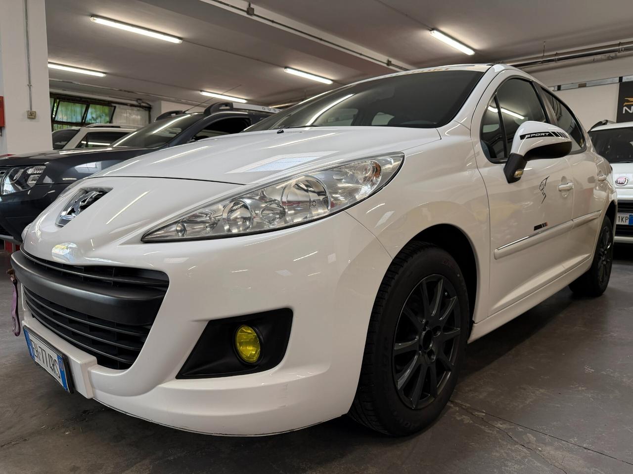 Peugeot 207 1.4 8V 75CV 5p. Active