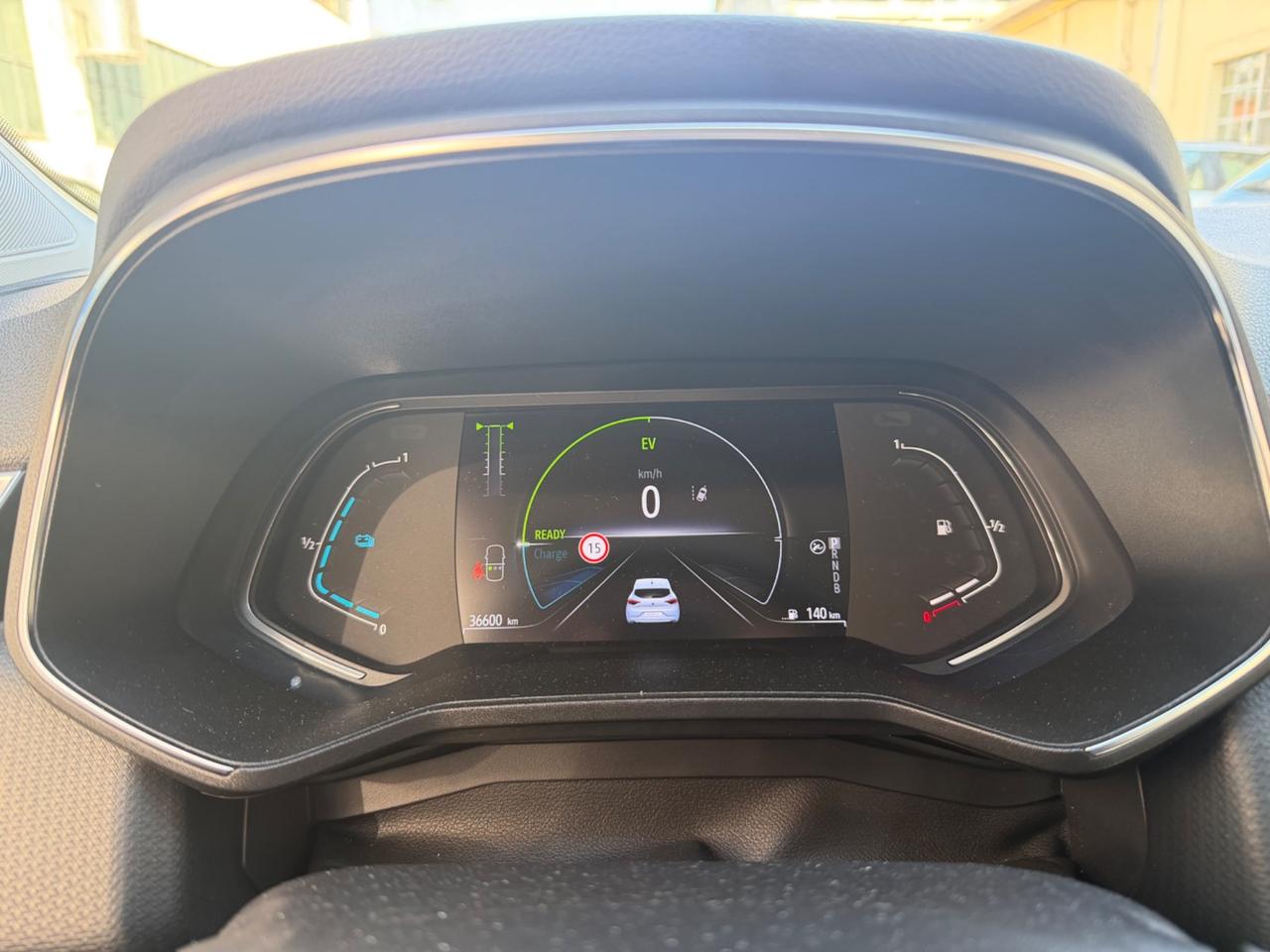 Renault Clio Full Hybrid E-Tech 140 CV 5 porte Intens