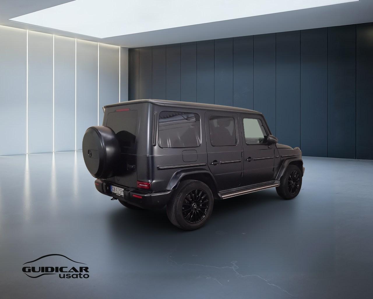 Mercedes-Benz Classe G - W463 2018 - G 400 d AMG Line 330cv auto