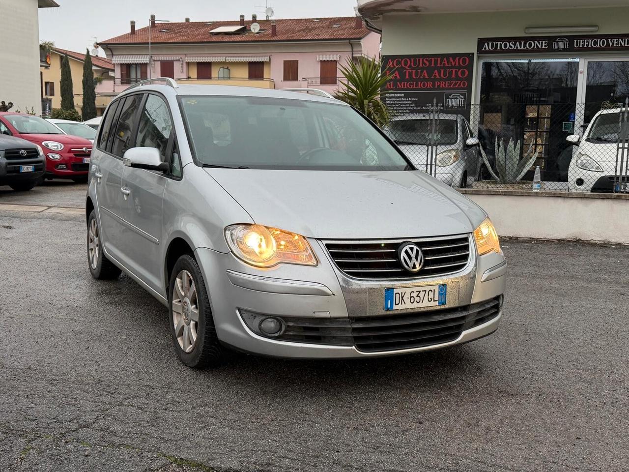 Volkswagen Touran 2.0 TDI DPF DSG Trendline