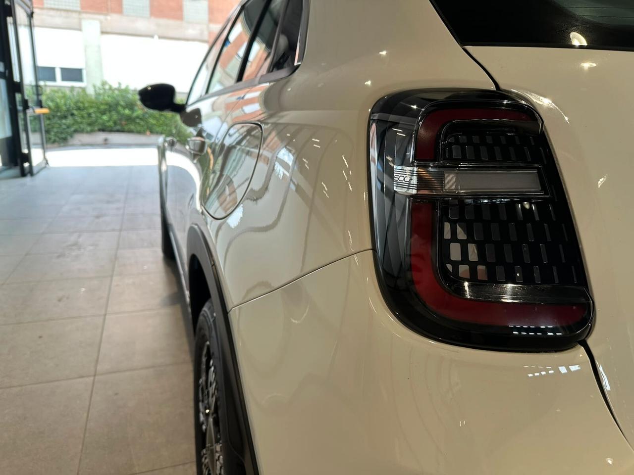 Fiat 600 Hybrid 110 CV DCT MHEV Icon