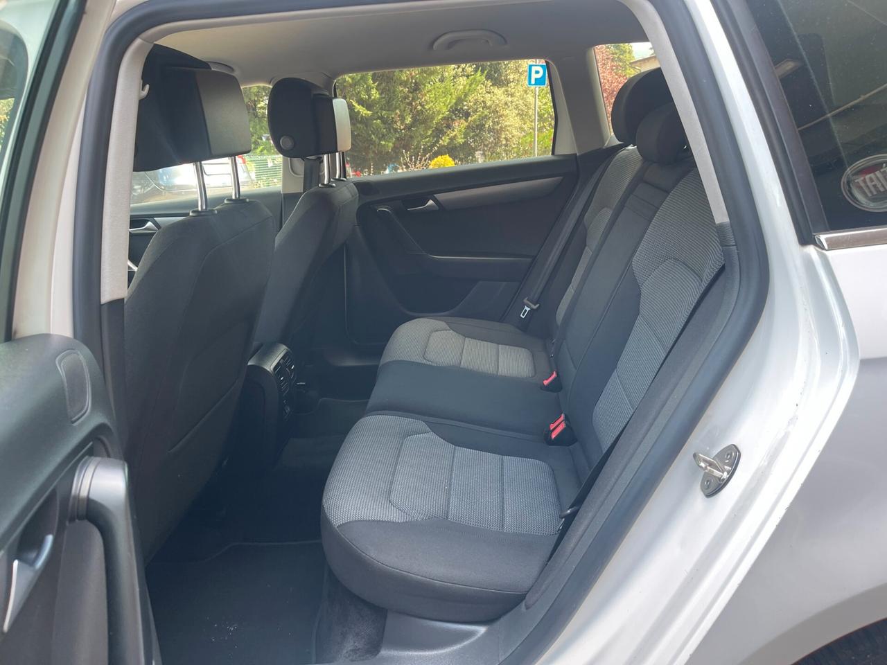 Volkswagen Passat Var. 2.0 TDI DSG High. BM.Tech. NEO PATENTATI