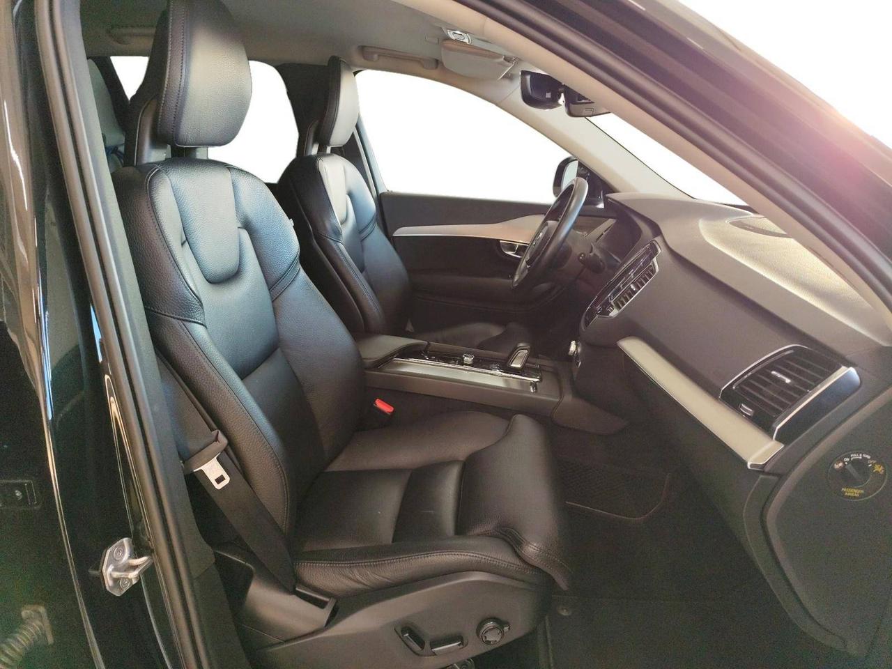 Volvo XC90 2.0 t8 phev R-design awd 303cv 7 Posti