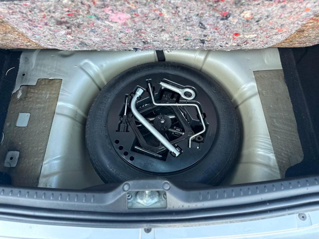 Lancia Ypsilon 1.3 MJT 75 CV Argento