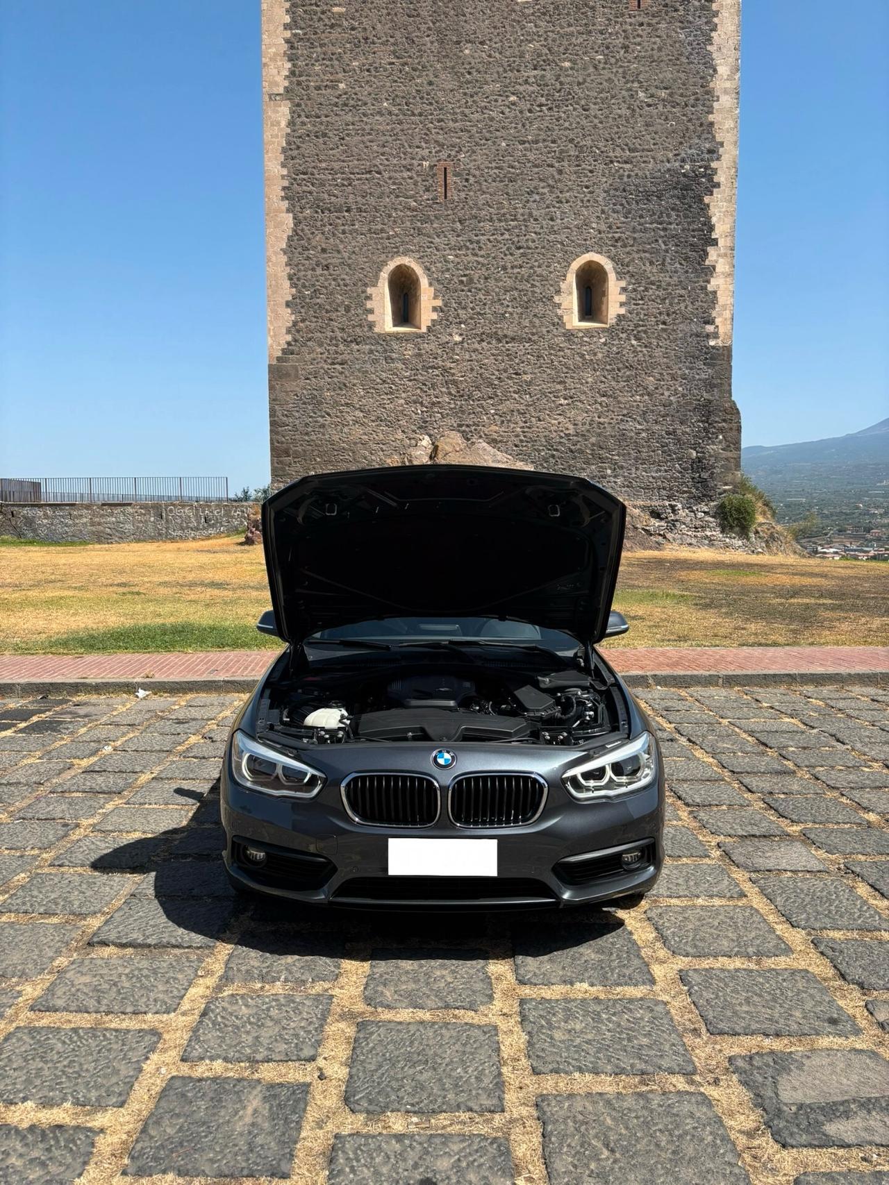 BMW 1er 118d xDrive Advantage