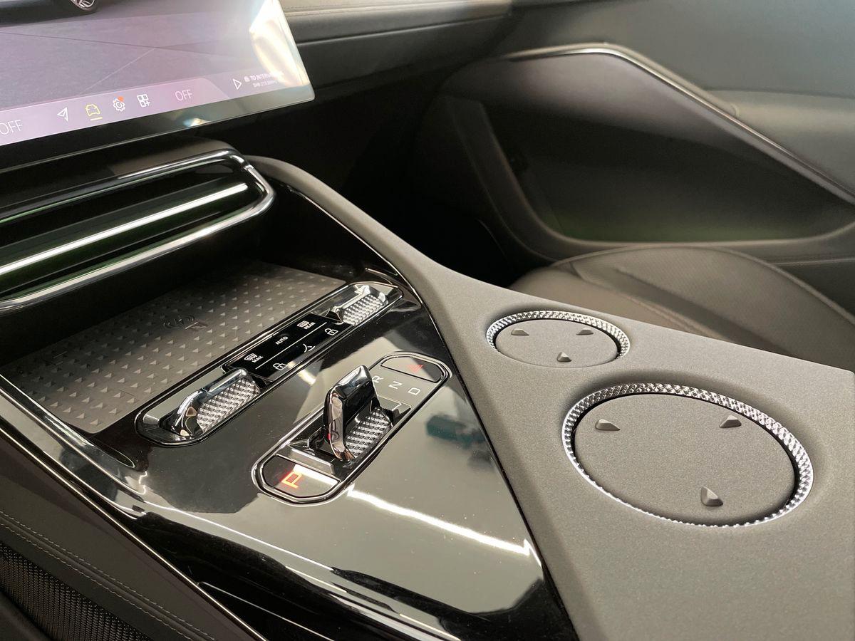 LOTUS ELETRE 600 SPORT SE