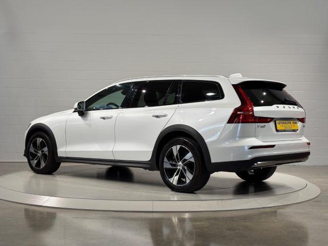 VOLVO V60 Cross Country B4 (d) AWD auto. Plus PREZZO REALE