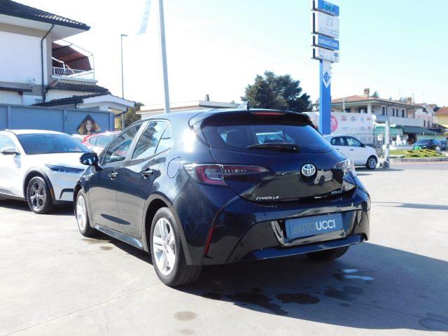 TOYOTA Corolla 1.8 Hybrid Business