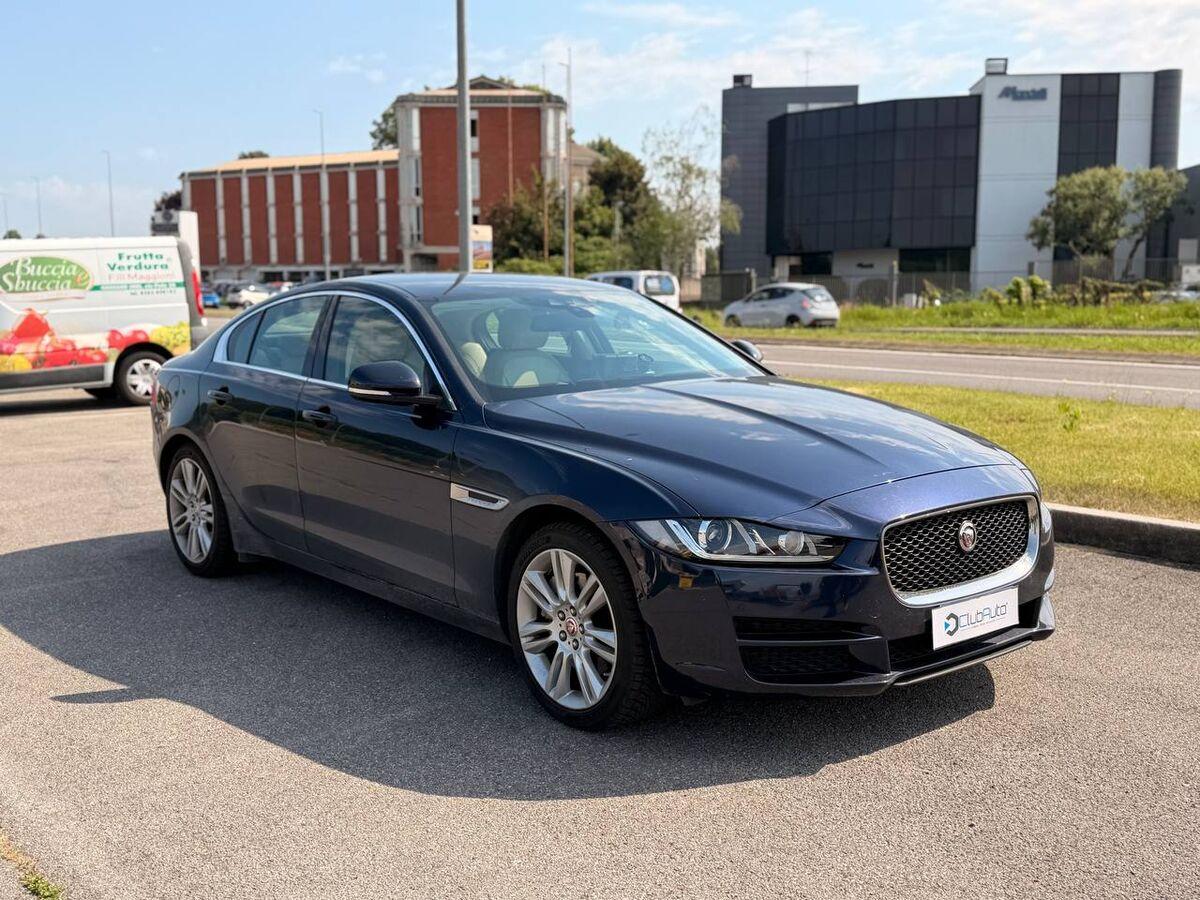 Jaguar XE Berlina XE 2.0d Prestige Business edition awd 180cv auto